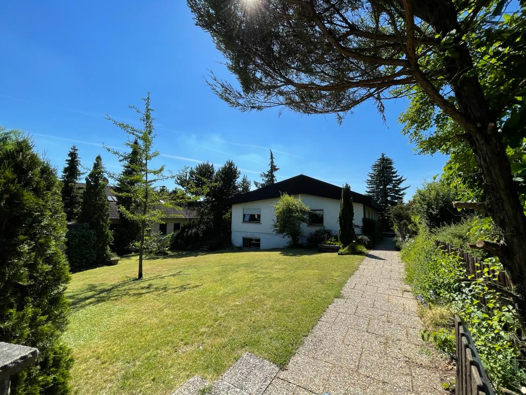 Traumhafter Bungalow in ruhiger Lage mit Weitblick